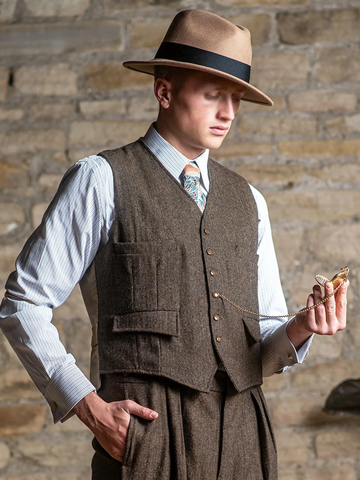 1940s Vintage Granville Herringbone Wool Waistcoat in Brown