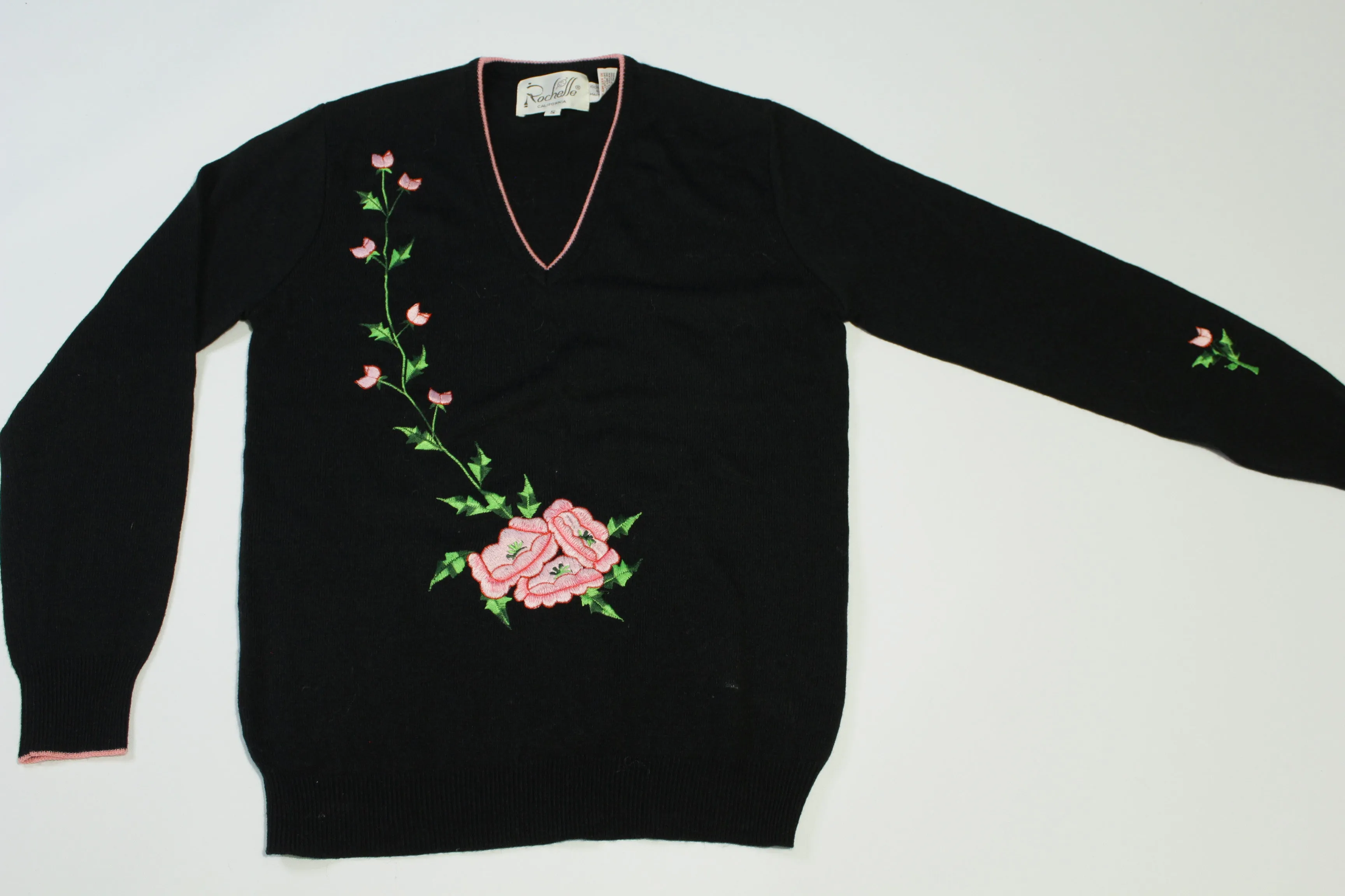 Rochelle California Vintage Women's 80's Embroidered Rose Flower Vines V-Neck Sweater